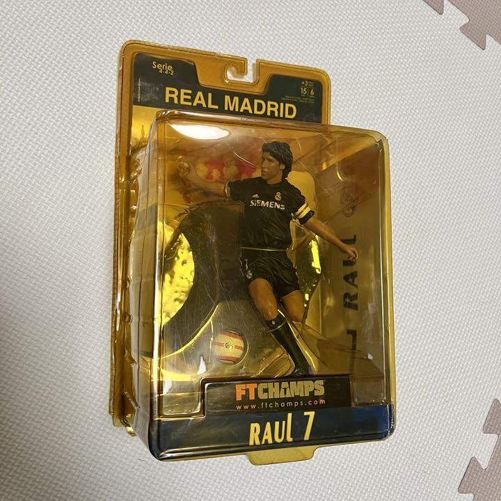 レア物REAL MADRID RAUL 7 フィギュア